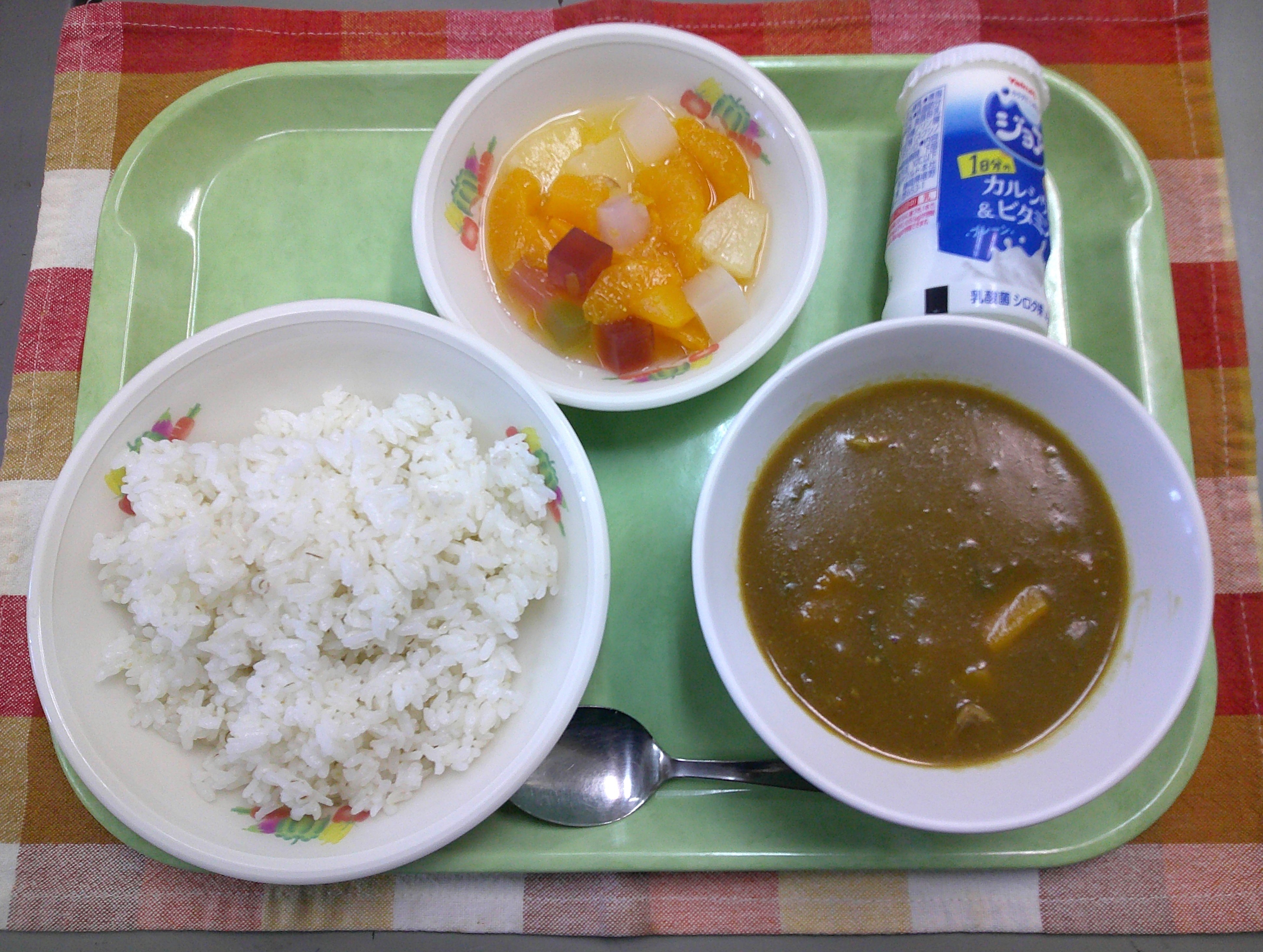 5.7チキンカレー