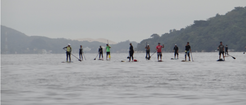 パドルサーフィン