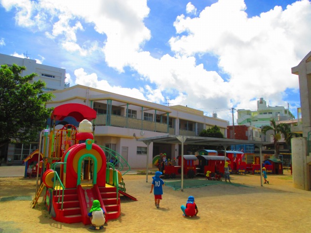 仲西幼稚園園庭風景