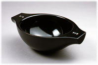 黒漆菱螺鈿耳付丸鉢