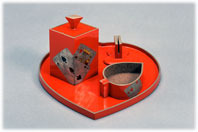 朱漆トランプ蒔絵煙草セット