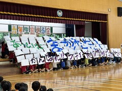 s-6年生を送る会 (55)